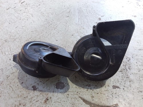 AUDI A4 HORN B8 8K, 04/08-06/12 08 09 10 11 12
