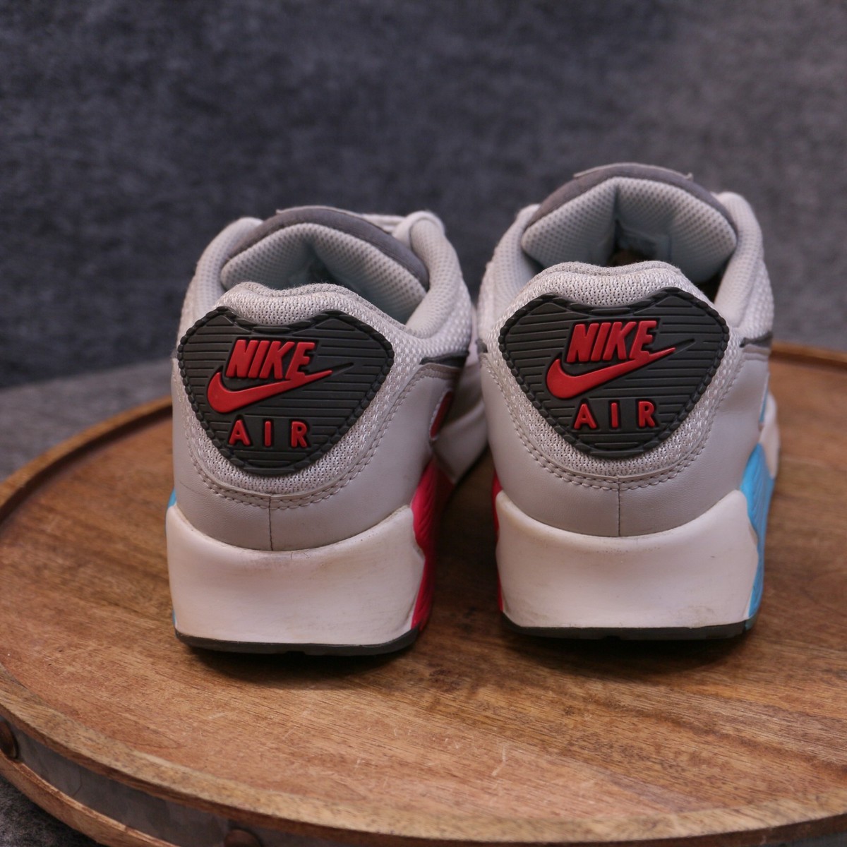 Nike Air Max 90 Men's Size 8 US White Iron Grey Chlorine Blue Sneaker CV8839-100 — product photo 5 of 12