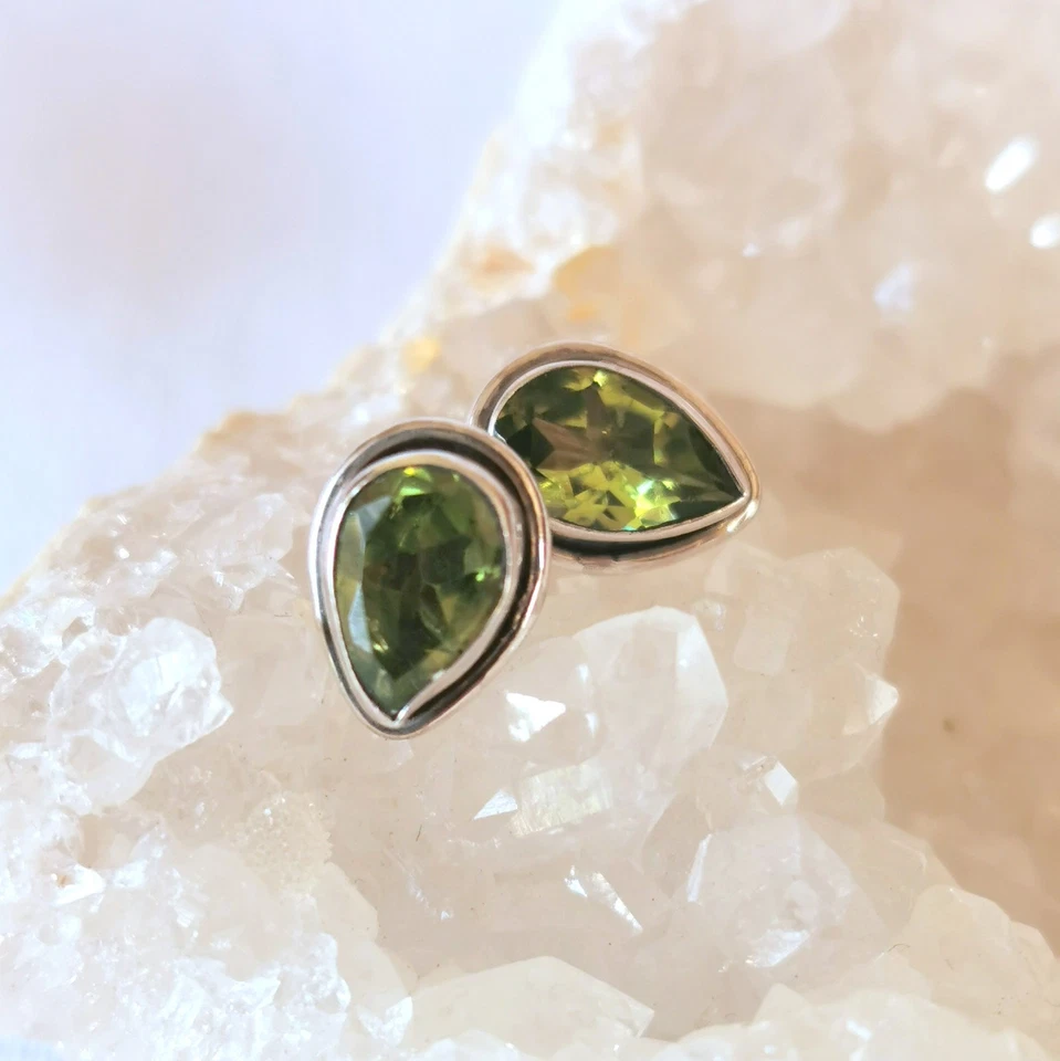 Ohrringe, Ohrstecker mit Peridot, 925er Silber - facettiert - Olivin - Grün - Bild 3 von 4