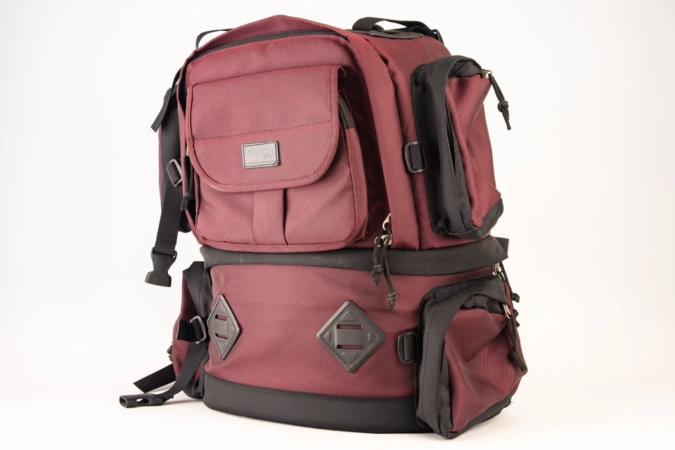 Godwin Neo Burgundy Padded Camera Backpack Hiking Bag 18 x 8 x 18" V20 - Image 2 of 4