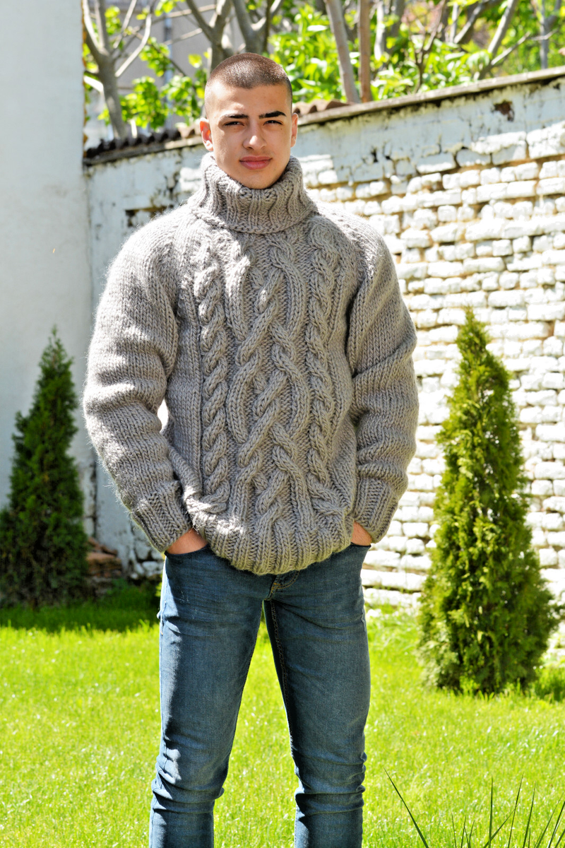 EXTRAVAGANTZA Hand Knit Wool Sweater Thick Cable Gray Pullover