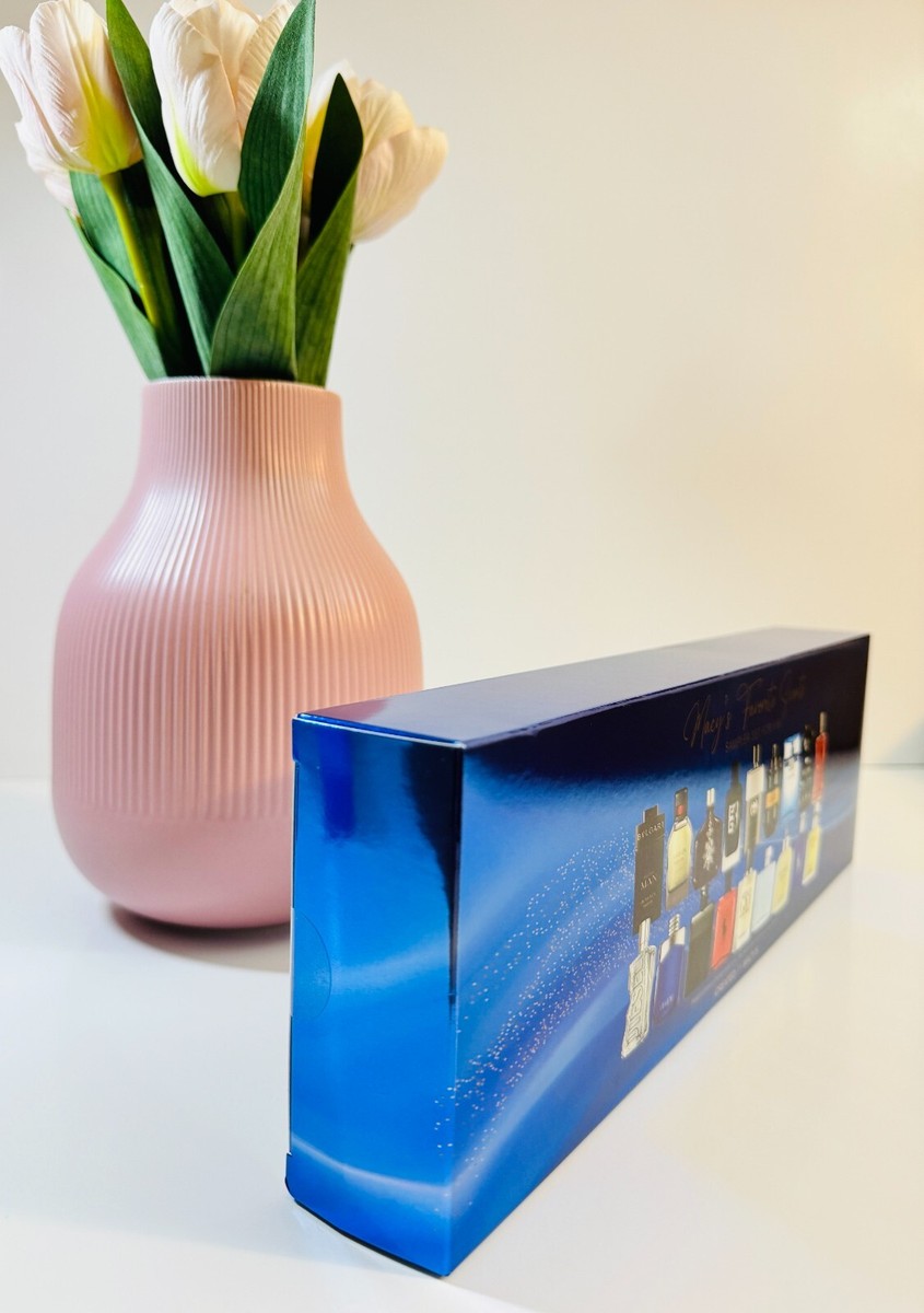 【ほぼ未使用】  man シングル セット Holiday Edition 18-Pc. Fragrance Sampler Gift Set for Him, Created