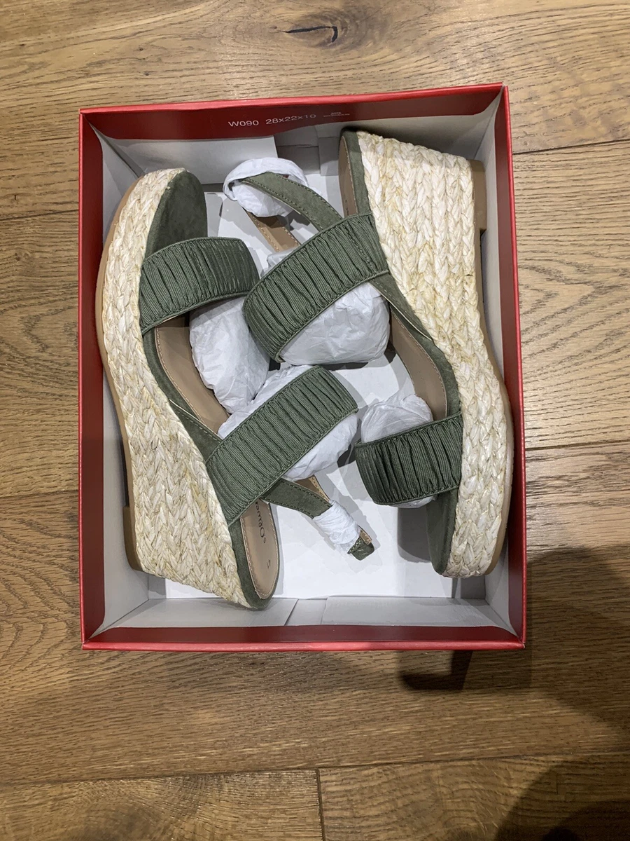 S. Oliver size 7 ladies pistachio wedges size 7 EUR41 brand new