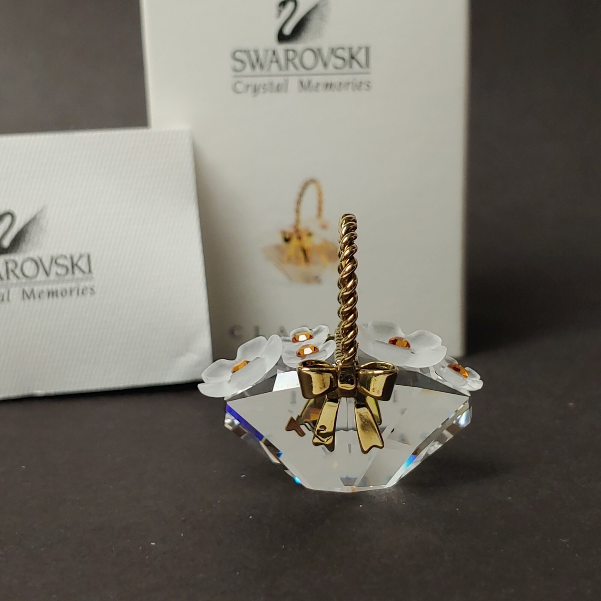 Swarovski Crystal Memories 9460 000 010 BOX Basket Of Flowers
