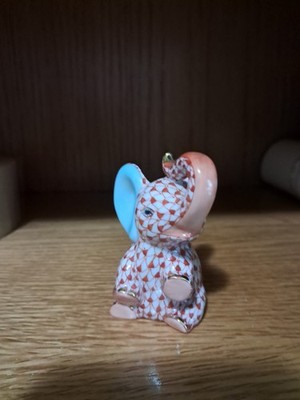 Herend Elephant with Trunk up. Pink fishnet. 3'' tall