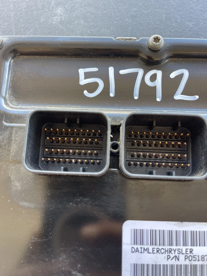 2007-2009 Chrysler PT Cruiser 2.4L Turbo P05187762AA ECU ECM модуль двигателя - Изображение 3 из 4