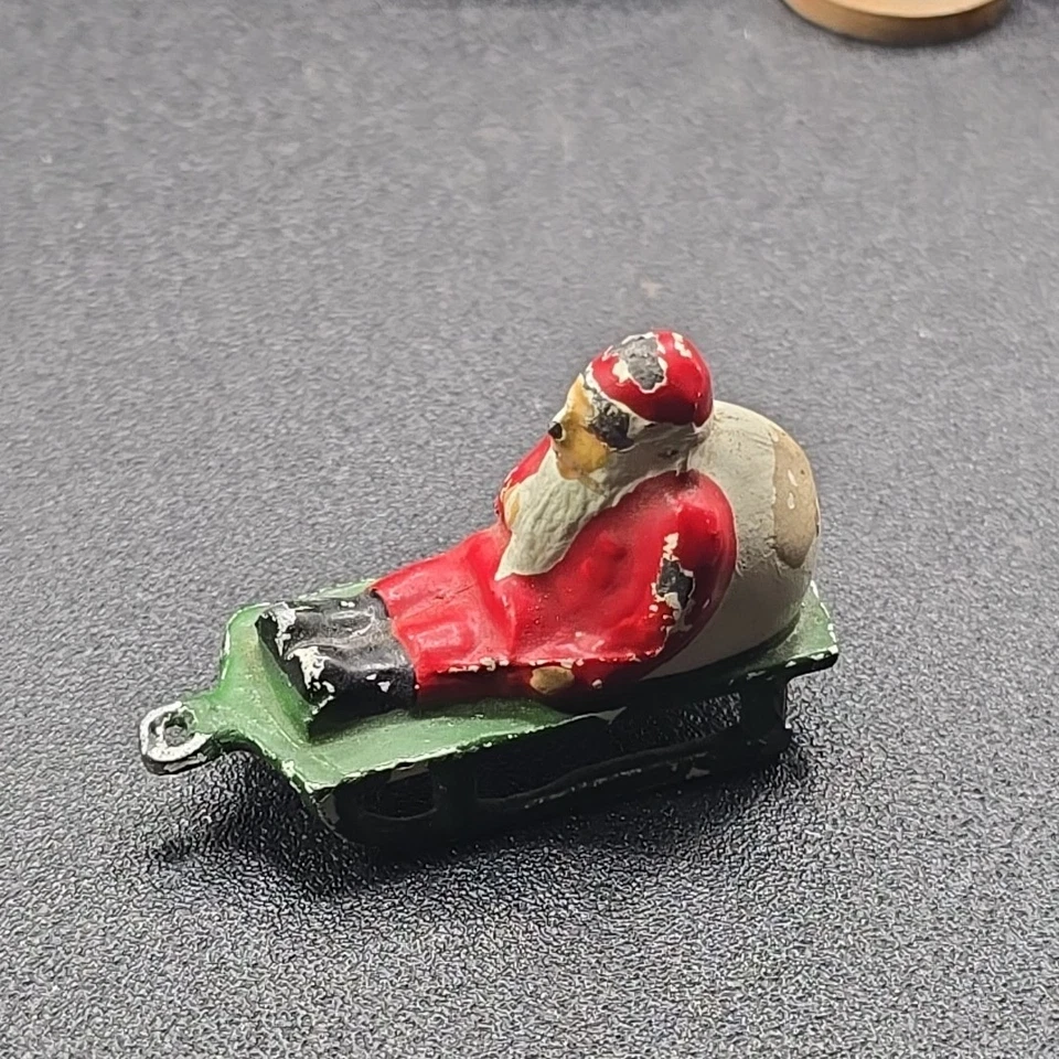 De colección Casa de Muñecas Mini Metal Trineo de Papá Noel Casa de Madera Juguete Figura Coleccionable Foto 2 de 4