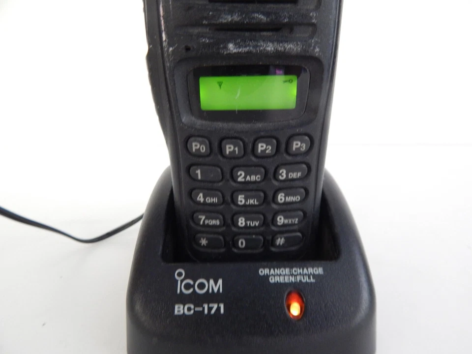 ^^ ICOM IC-F4021S Zwei Weg Radio W/Bc-160 Laden Dock & Netzteil (XMU2) - Bild 4 von 4