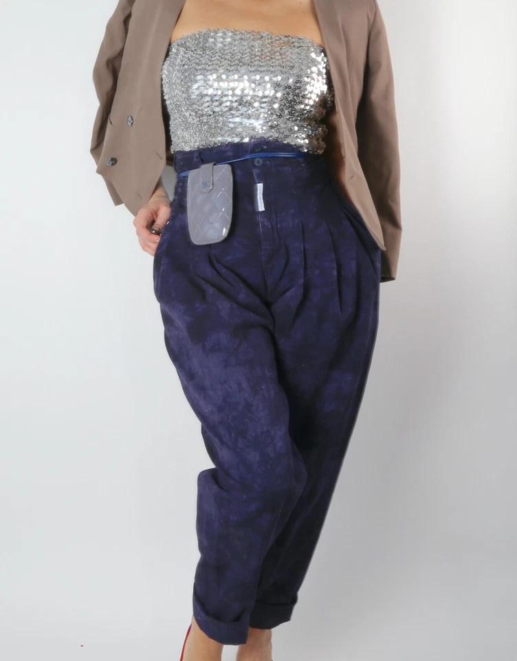 Estuche para tarjetas Chanel púrpura claro acolchado charol Foto 4 de 4