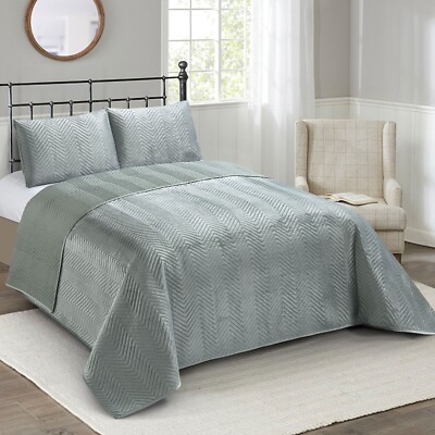 Virah Bella - Silver Chevron - Lightweight Micromink Quilt Set