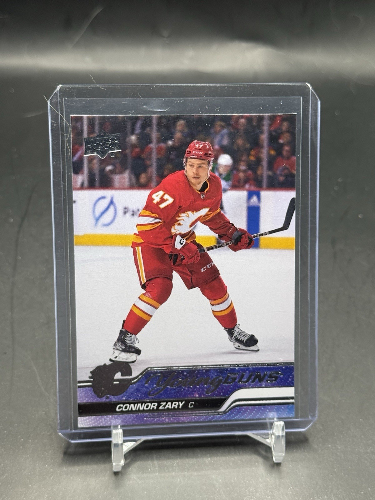 2023-24 Upper Deck Series 2 Young Guns Connor Zary #496 Calgary Flames