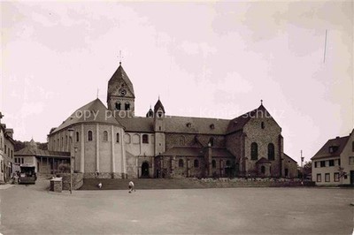 Bendorf Rhein Mayen-Koblenz Rheinland-Pfalz Stiftskirche Romanik Kirchturm Apsis