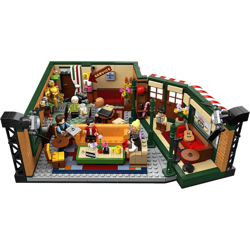 New LEGO 21319 Friends Central Perk inc all 7 minifigures factory sealed BNIB - Image 2 of 4