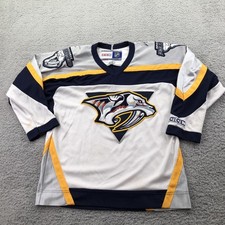 Nashville Predators Jersey Boys Large White NHL Hockey CCM Signed Sweater