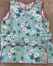 Vintage Handmade Cooking Apron Smock Sleeveless Pockets Floral Size Medium /Lg