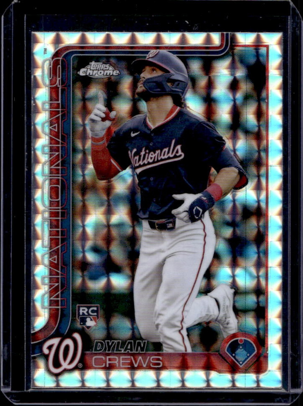 2025 Topps Chrome Dylan Crews RC Geometric Refractor Rookie #146 Nationals