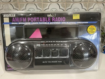 Brand New In Package VINTAGE AM/FM RADIO Boom Box ESTATE FIND Y2K