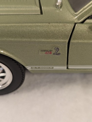 Shelby GT500K 1968 Mustang escala 1:18 Road Legends Collection - Imagen 2 de 20