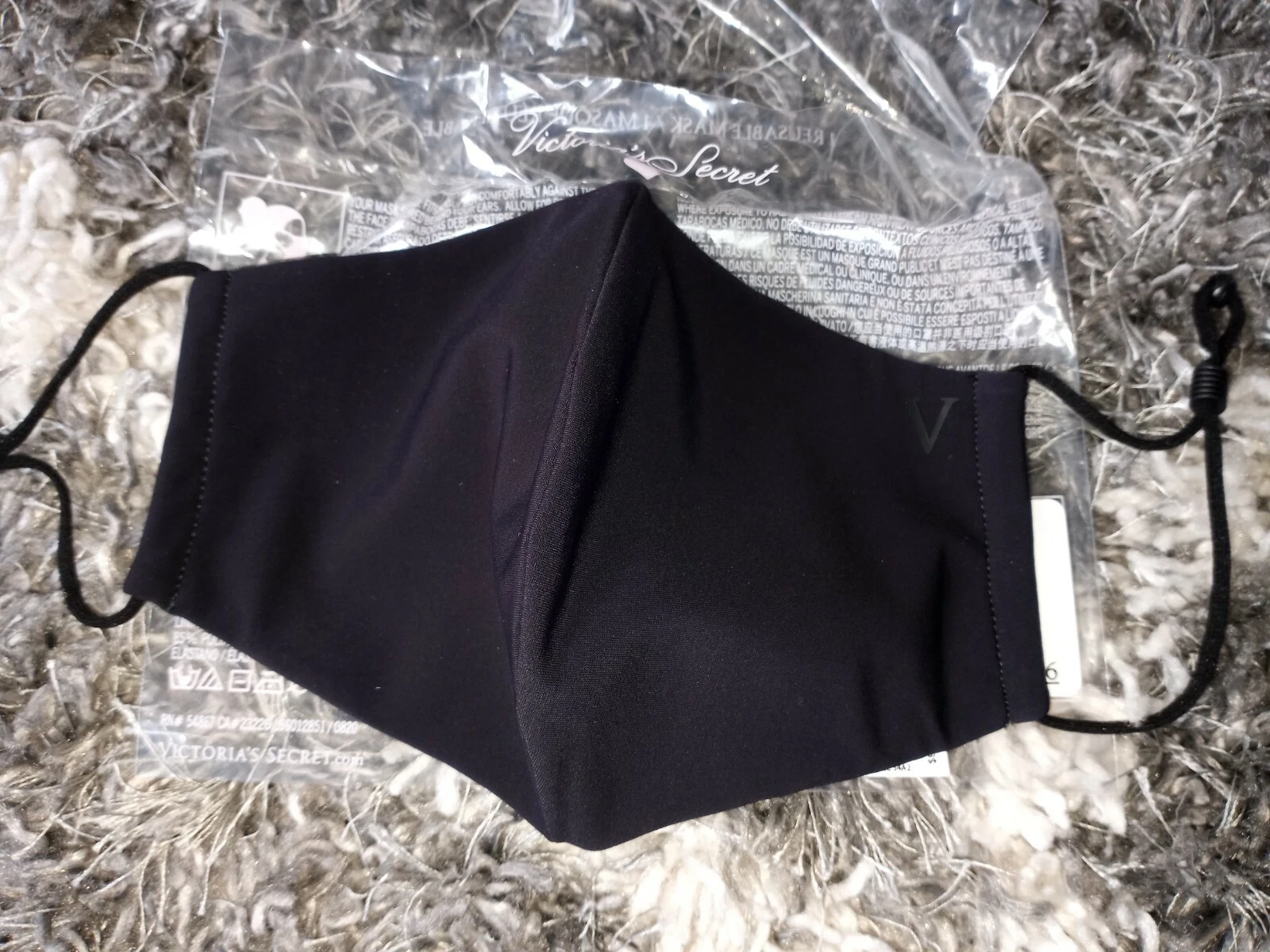 NEW Victoria Secret REUSABLE & Washable Face MAsk Black with V Logo