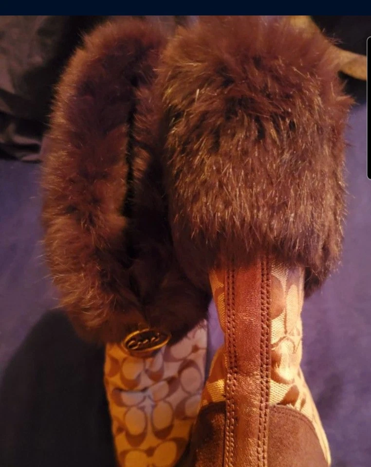 Size 10 Brown Coach Boots - Image 3 of 3