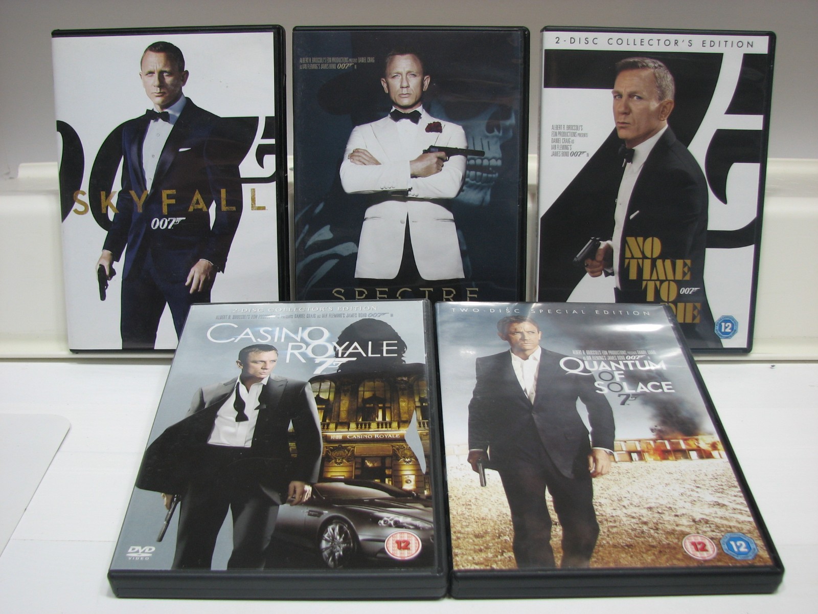 007 James Bond. Daniel Craig 5 Movie Collection DVD. REGION 2