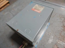 SQUARE D 9634 H-1 DRY TYPE TRANSFORMER SINGLE PHASE 3 KVA M3362