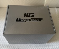 MegaGear Leica V-Lux 5, Panasonic Lumix DC-FZ1000 II Leather Camera Case, Black