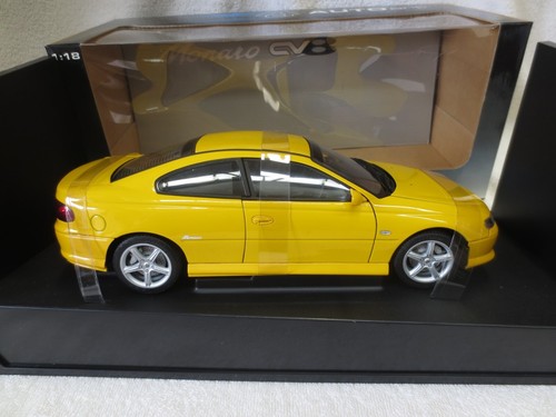 V2 MONARO CV8 COUPE HOLDEN YELLOW DEVIL OPENING PARTS 1:18 SCALE - Bild 4 von 7