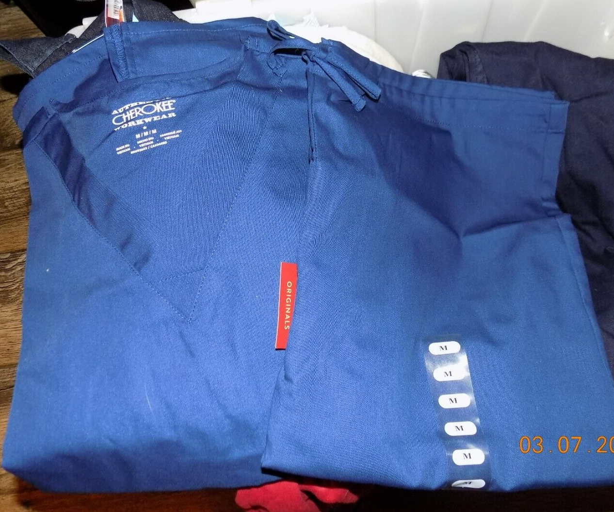 Picture 1 of 2