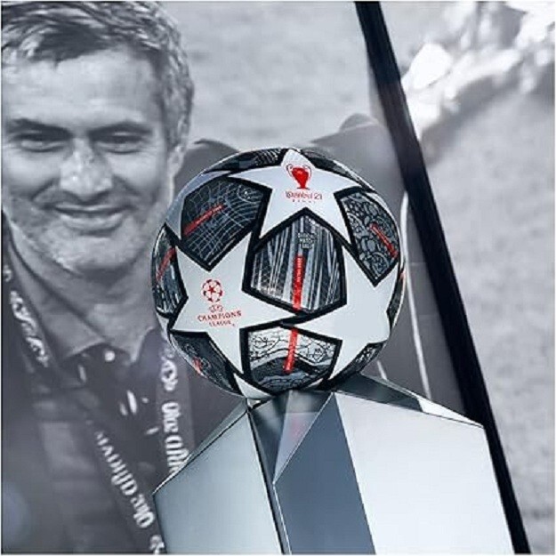 UEFA CHAMPION LEAGUE ISTANBUL 21 FINAL SOCCER BALL FOOTBALL