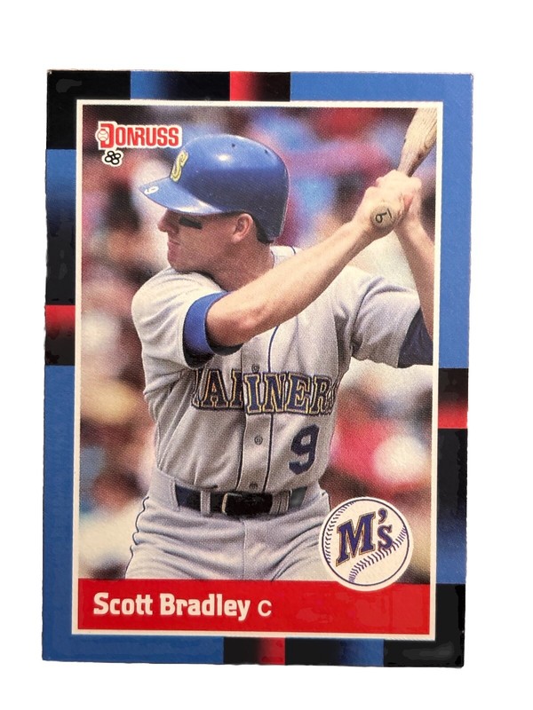 Excellent: Vintage 1988 Donruss Scott Bradley Seattle Mariners Trading Card