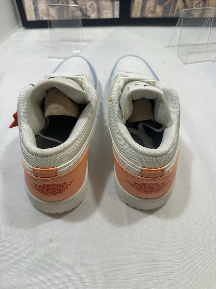 Talla 13 - Air Jordan 1 Low To My First Coach Foto 4 de 4