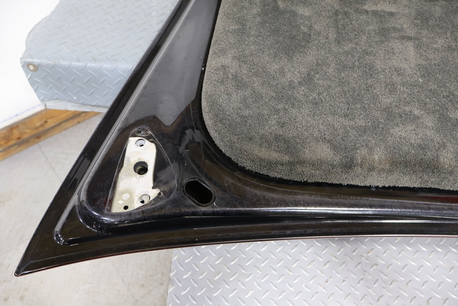 06-12 Bentley Flying Spur Trunk Decklid OEM (Maroon Respray) See Notes