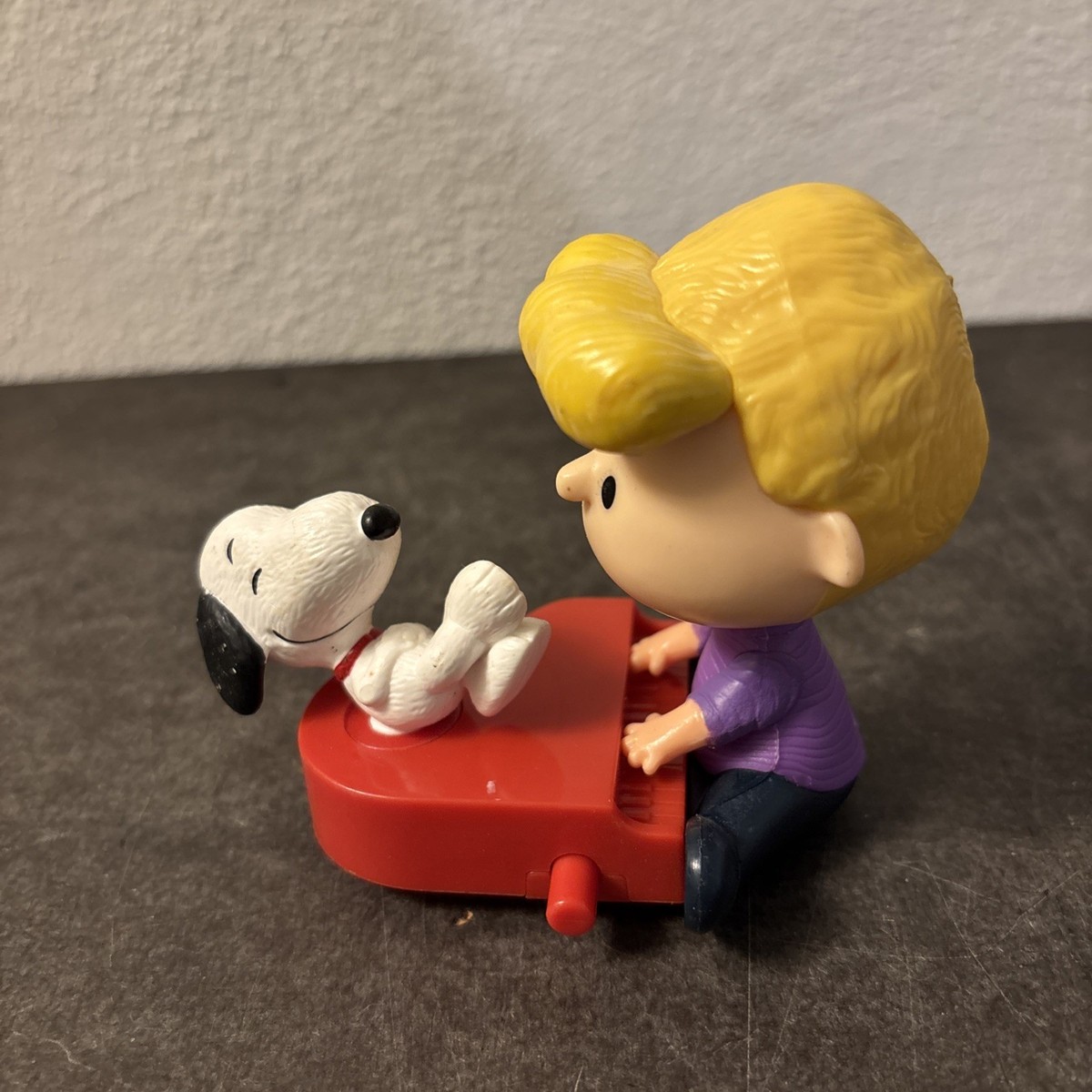 2015 Schroeder Piano & Snoopy 4.25” McDonald's Action Figure #9