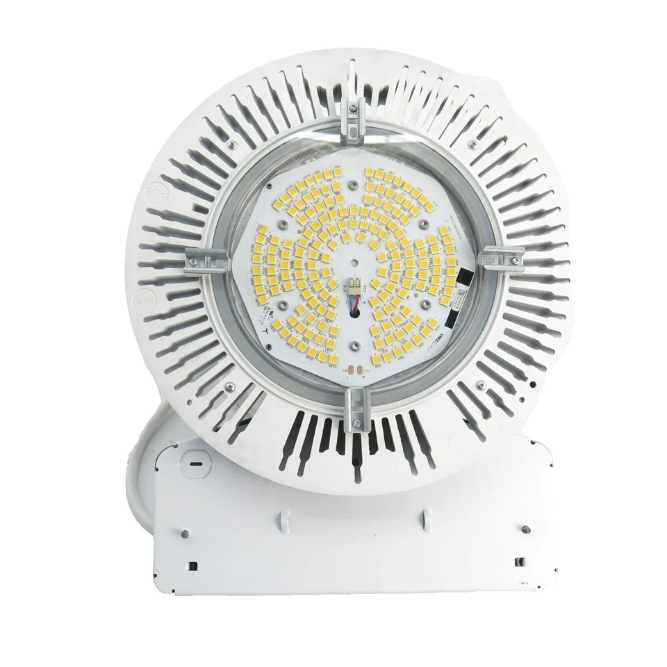 CREE KBL-A-UV-H-40K-8-UH-10V High Low Bay Light 189 Watts Dimmable w Reflector - Image 2 of 4
