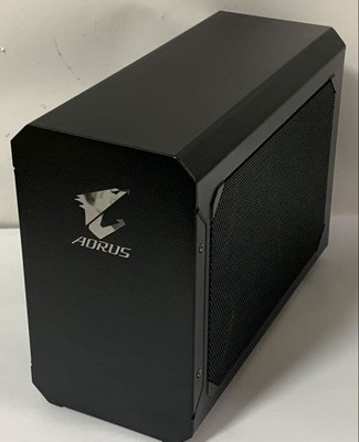 GIGABYTE AORUS GTX 1070 Gaming Box Thunderbolt 3 External GPU dock