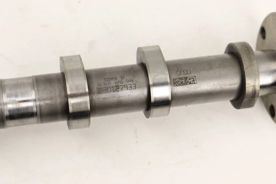 AUDI A6 QUATTRO 2012-2015 3,0 L - cámara de admisión derecha / árbol de levas (entrada) Foto 2 de 4