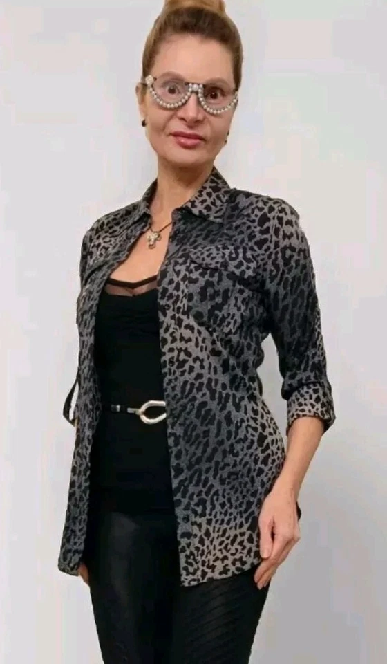 BLUSA DE SEDA BEBE-IMPRESIÓN DE LEOPARDO-BOTÓN ARRIBA-MANGAS 2 VÍAS-ELÁSTICA-TALLA XS-S-NUEVA CON ETIQUETAS DE COLECCIÓN Foto 3 de 4