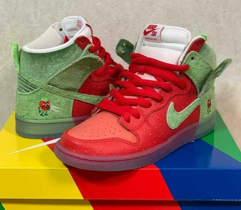 Nike SB Dunk High Strawberry Cough 24cmメンズ