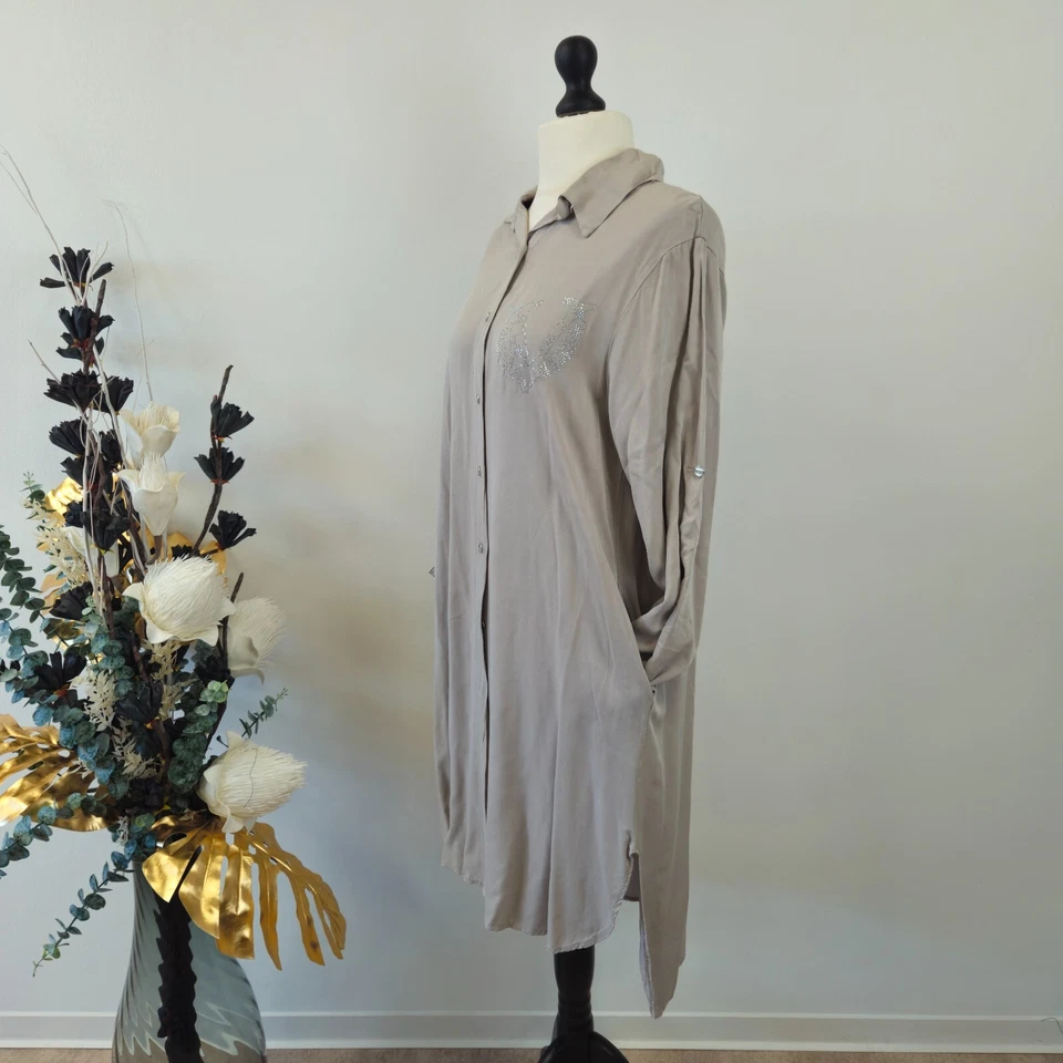 Italy Woman Kleid Midi Hemdblusenkleid mit V Strass Bluse Beige Größe 38 40 42 - Bild 2 von 4