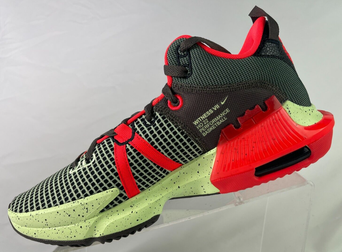 Nike Mens LeBron Witness 7 DM1123-001 Green Basketball Shoes  display picture 3