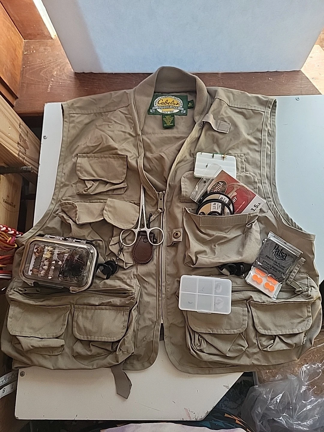 Cabela's Men's Fly Fishing Vest Khaki Size Medium With All Gear Pictured ShipsFr
