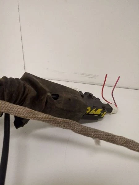 1999 Lincoln Continental Driver Front Left Door Lock Actuator OEM  - Image 4 of 4