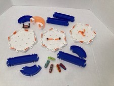 HEXBUG Nano Newton Interactive Sensory Vibration Toys Set With Tracks/Conectors