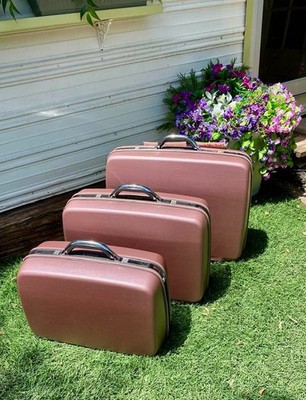 Vintage Samsonite Silhouette Rolling Hard Suitcase Dusky Rose - set of three NOS