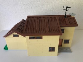 LEGO The Simpsons House - Near Complete + Extras