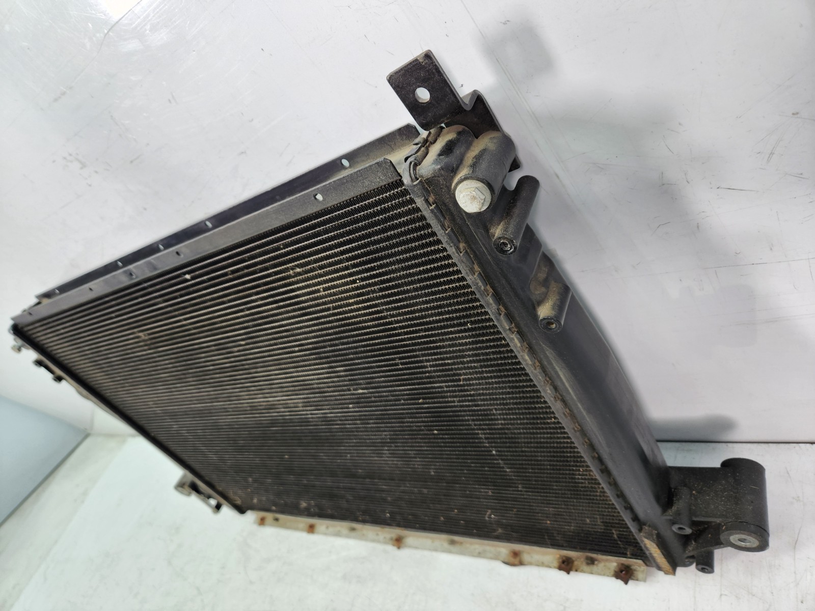 ✅ 04-10 OEM Maserati Quattroporte M139 Engine Motor Cooling Coolant Radiator 71k