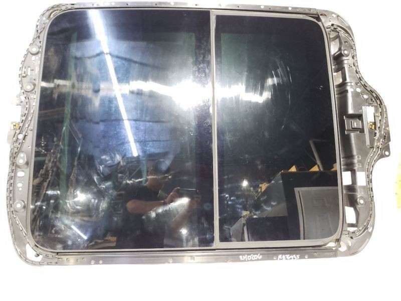 Maserati Levante 2017-2022 Sunroof assembly
