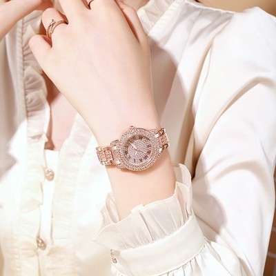 Damen Analog Uhr in Roségold mit verstellbarer Passform und Diamant Style