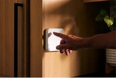 Vivint Smart Switch Plate Rocker 2-Gang VS-SWTCHPLT-R02 Smart Light Switch White